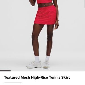 Brand new with tags lulu skirt